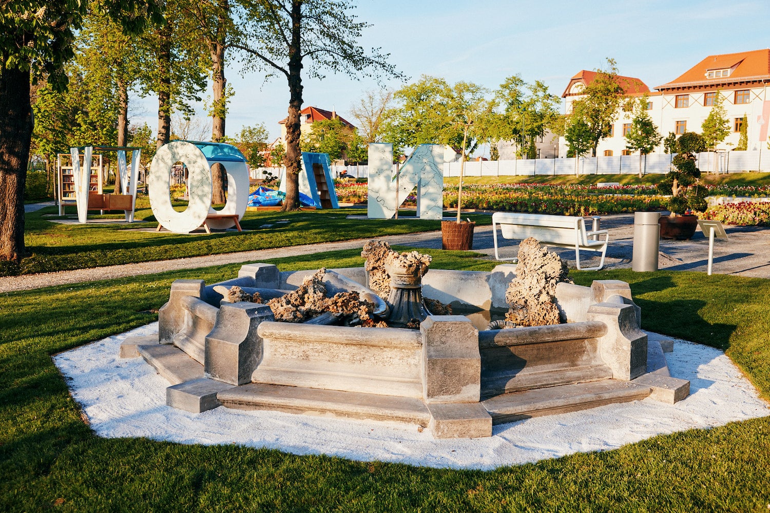 Die Installationen der Landesgartenschau Bad Dürrenberg 2024 erinnern an Salz, das jahrhundertelang das wichtigste Exportgut der Stadt in Sachsen-Anhalt war. Copyright: Landesgartenschau 2023 gGmbH