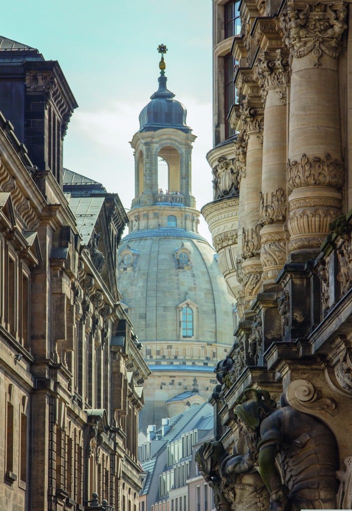 Durch verschiedene Projekte und Maßnahmen hat sich Dresden einen Namen gemacht als Stadt, die der Hitze mutig entgegensteht. Credit: Michael Treu via pixabay