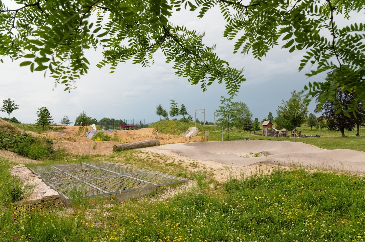 Oberwiesenfeldpark München, mahl gehbard konzepte, Hauptpreis Bayerischer Landschaftsarchitektur-Preis 2024, Foto: © Laura Loewel