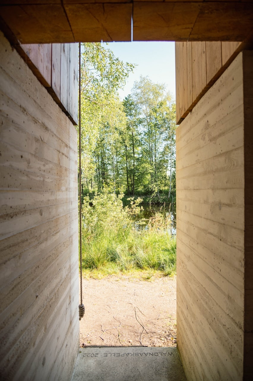 Waldnaabkapelle, Brückner & Brückner Architekten GmbH und STADT LAND FANCK Landschaftsarchitektur und Ökologie, Kategorie „Landschaftsplanung und Landschaftsentwicklung“ Bayerischer Landschaftsarchitektur-Preis 2024, Foto: © Laura Loewel