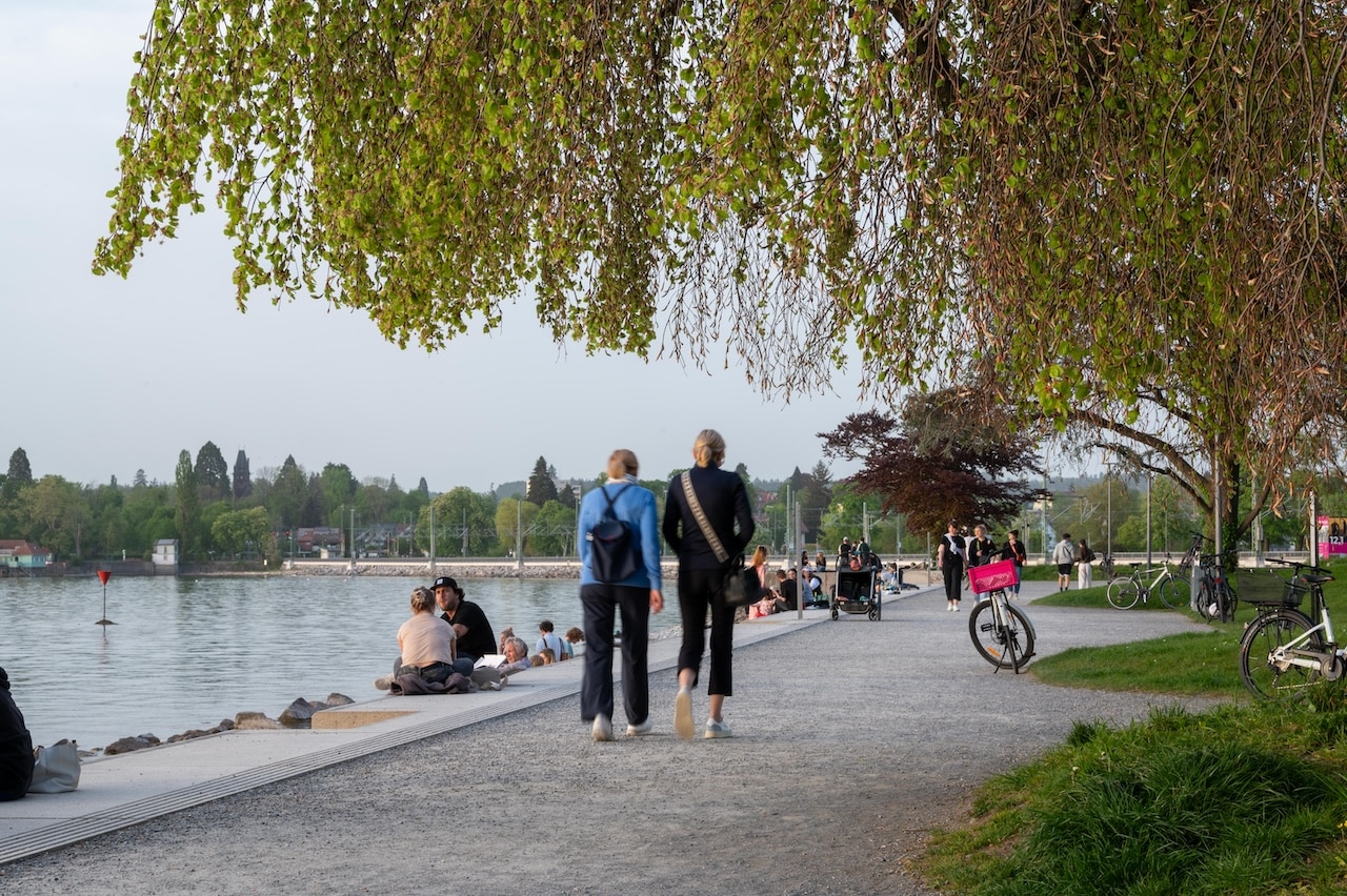 Bürgerpark Lindau, Atelier Loidl, Auszeichnung Kategorie „Freiräume für Menschen“ & Publikumspreis Bayerischer Landschaftsarchitektur-Preis 2024, Foto: © Laura Loewel